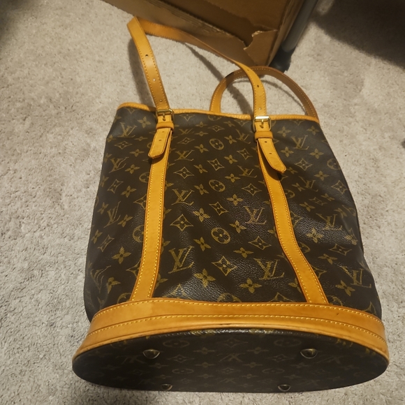 Louis Vuitton Monogram Bucket bag - Picture 7 of 9